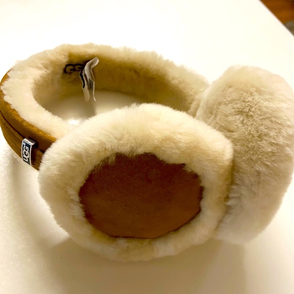 UGG Accessories Ugg Earmuffs With Headphones Built In Poshmark